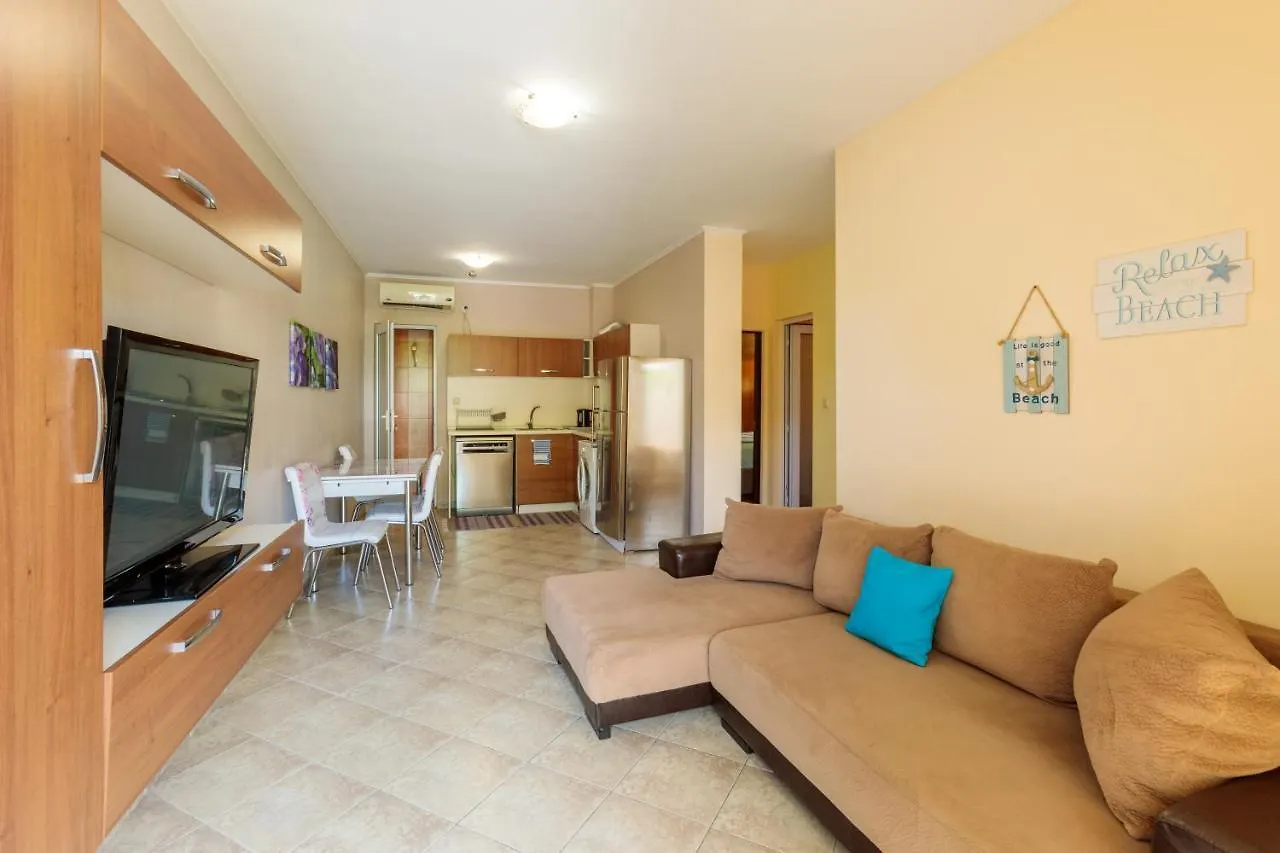 Aparthouse Paradise Bay Sozopol Appartamento